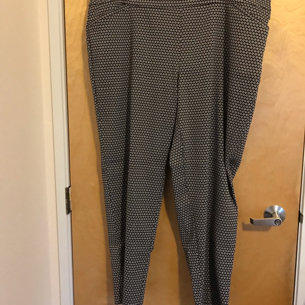 NWT Straight Pull On Pants with Diamond Print